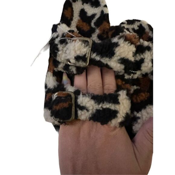 Leopard Print Fur Lined Birkenstock Type Sandal - Picture 7 of 9